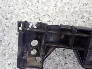 SUZUKI SWIFT 04- ŚLIZG ZDERZAKA PRZEDNI LEWY 4/7 MINIATURA
