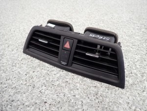 SUZUKI SX4 S-CROSS 13-16 KRATKA NAWIEWU 3/6 MINIATURA