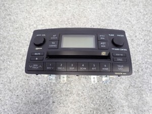 TOYOTA COROLLA E12 04-07 RADIO CD RADIOODTWARZACZ 1/5 MINIATURA