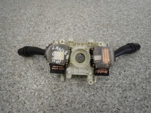 MITSUBISHI LANCER VI 96-02 PRZEŁĄCZNIK ZESPOLONY ŚWIATEŁ WYCIERACZEK 6/7 MINIATURA