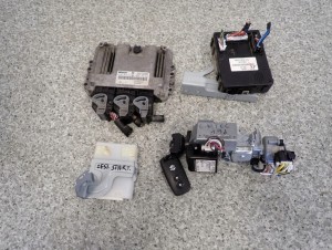 SUZUKI GRAND VITARA II 06-09 1.9D ZESTAW STARTOWY KOMPUTER STACYJKA