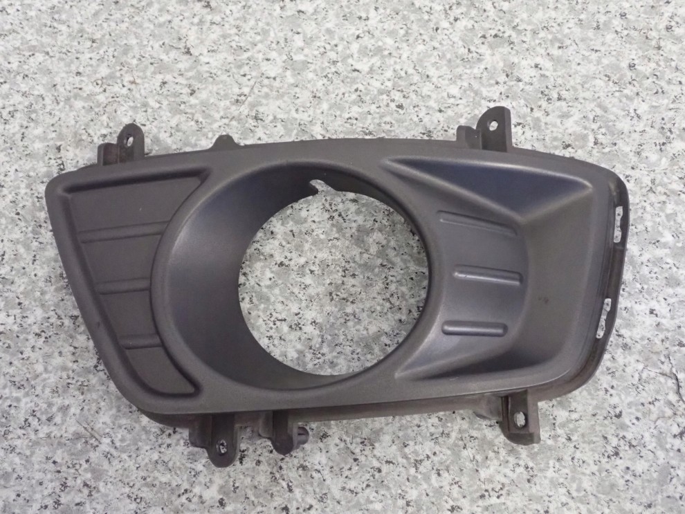 KIA CARENS III 06-11 KRATKA HALOGENU LEWA 1/5