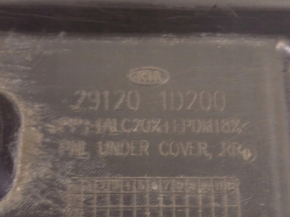KIA CARENS III 06-11 OSŁONA DOLNA SILNIKA 6/6