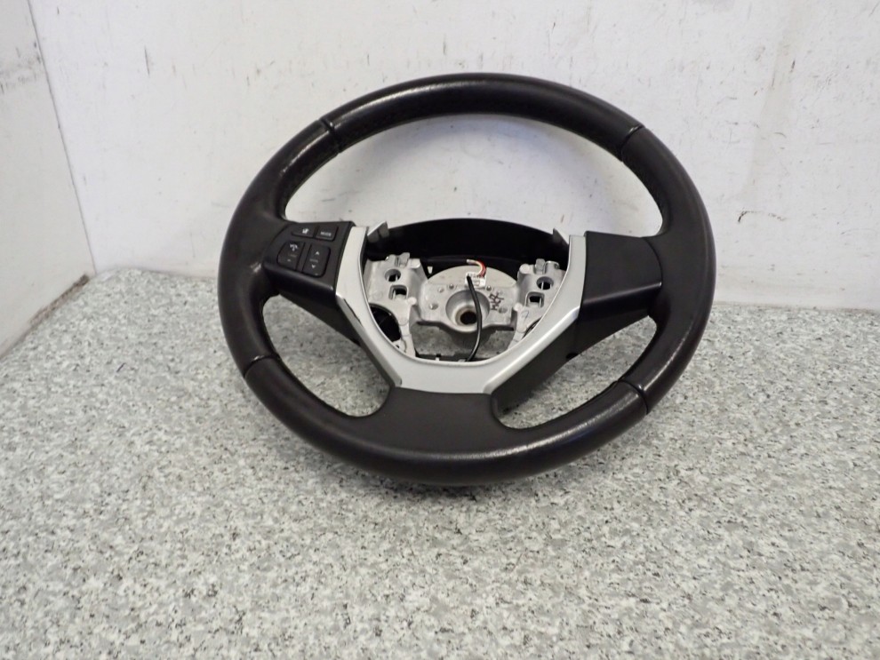 SUZUKI SWIFT 04-10 KIEROWNICA MULTIMEDIA KOŁO 3/8
