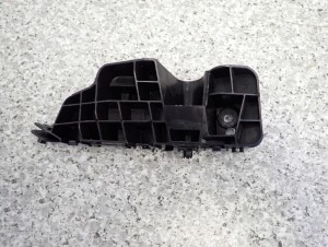 SUZUKI SWIFT MK7 10- ŚLIZG ZDERZAKA PRZEDNI LEWY 2/4 MINIATURA