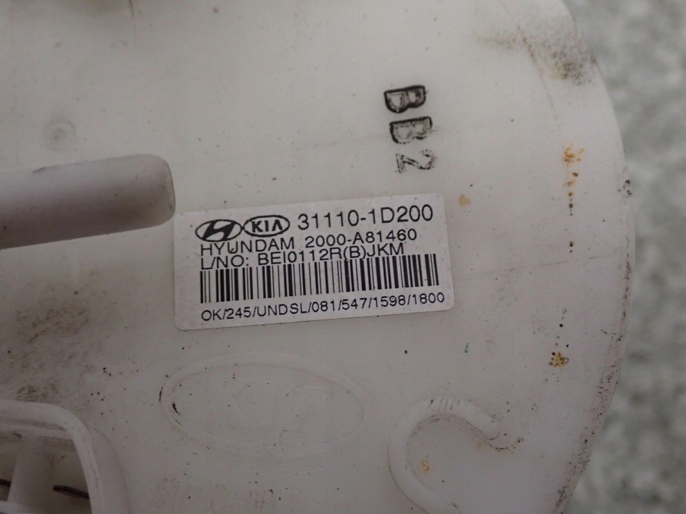 KIA CARENS III 2.0 CRDI 06-11 POMPA PALIWA W ZBIORNIK PŁYWAK 5/7
