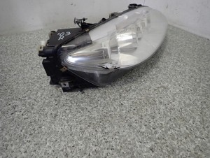 MAZDA 6 5d 02-05 LAMPA PRZEDNIA PRAWA REFLEKTOR 7/9 MINIATURA