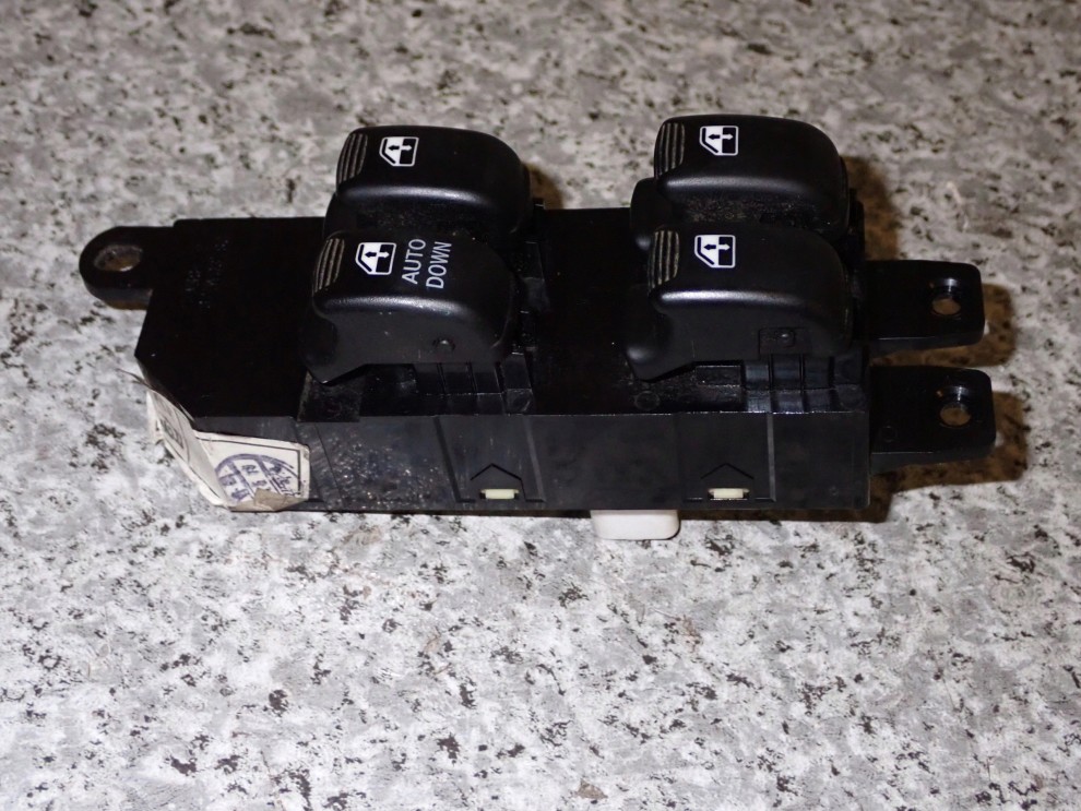 HYUNDAI SANTA FE 01- PANEL STROWANIA SZYBAMI PRZEDNI LEWY PRZEŁĄCZNIK 1/8