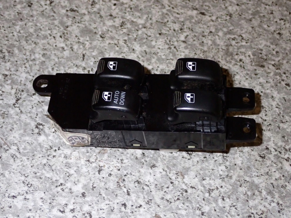 HYUNDAI SANTA FE 01- PANEL STROWANIA SZYBAMI PRZEDNI LEWY PRZEŁĄCZNIK 2/8