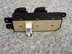 HYUNDAI SANTA FE 01- PANEL STROWANIA SZYBAMI PRZEDNI LEWY PRZEŁĄCZNIK 5/8 MINIATURA