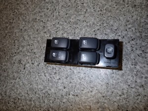 HYUNDAI GETZ 02-10 PANEL SZYB PRZEDNI LEWY