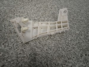 SUBARU FORESTER III SH 09- ŚLIZG ZDERZAKA TYLNY LEWY 3/4 MINIATURA