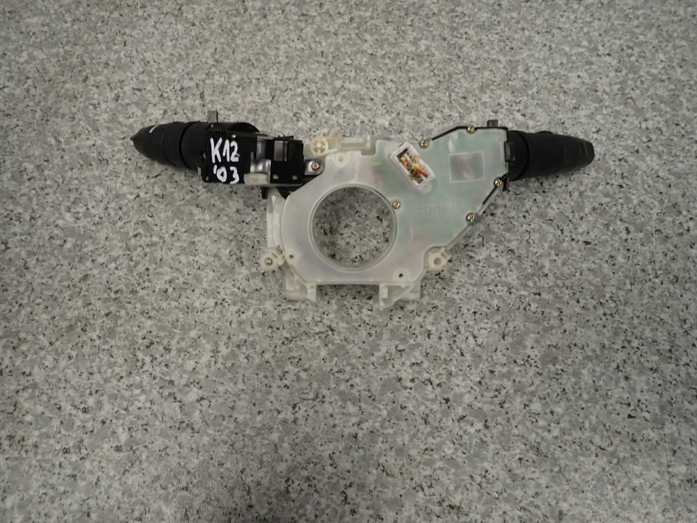 NISSAN MICRA K12 02-10 PRZEŁĄCZNIK POD KIEROWNICE ZESPOLONY 4/5