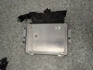 HYUNDAI TUCSON 04- KOMPUTER STEROWNIK 39114-27295 4/4 MINIATURA