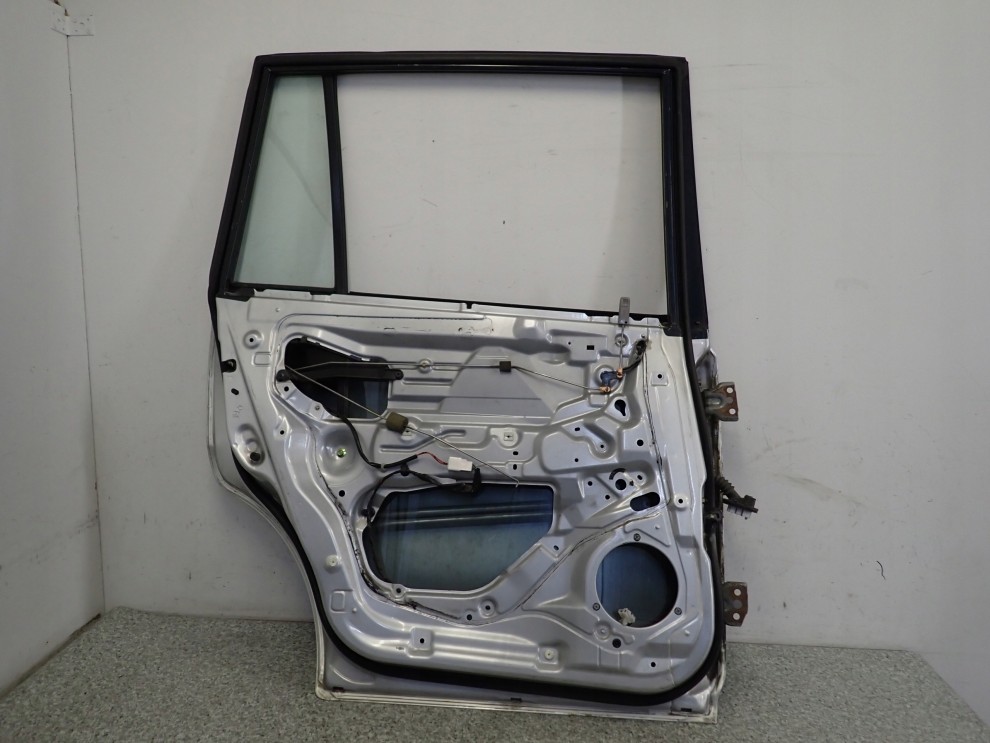 MAZDA PREMACY 99- DRZWI TYLNE LEWE 6/11