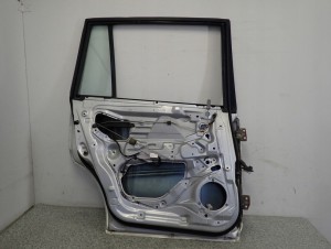 MAZDA PREMACY 99- DRZWI TYLNE LEWE 6/11 MINIATURA
