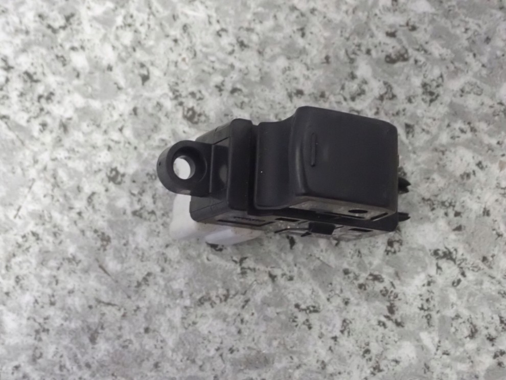 NISSAN MICRA K12 02-10 PRZEŁĄCZNIK PANEL SZYB PRZEDNI PRAWY 2/5