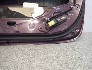 TOYOTA IQ 3D 08- DRZWI PRAWE 9AH 12/12 MINIATURA