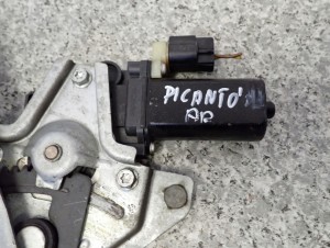 KIA PICANTO 04- PODNOŚNIK SZYBY TYLNY PRAWY 2/4 MINIATURA