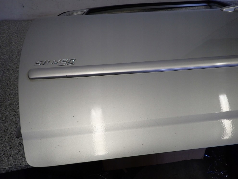 TOYOTA COROLLA E12 02-07 DRZWI PRZEDNIE LEWE SB 1C0 9/14
