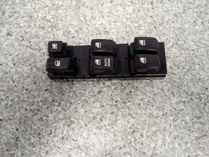 HYUNDAI TUCSON 04- PANEL STEROWANIA SZYB PRZEDNI LEWY