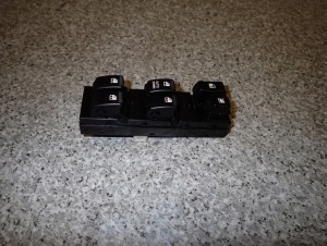 HYUNDAI TUCSON 04- PANEL STEROWANIA SZYB PRZEDNI LEWY 4/6 MINIATURA
