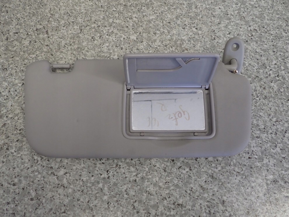 HYUNDAI GETZ 02-10 DASZEK PRZECIWSŁONECZNY PRAWY 1/4