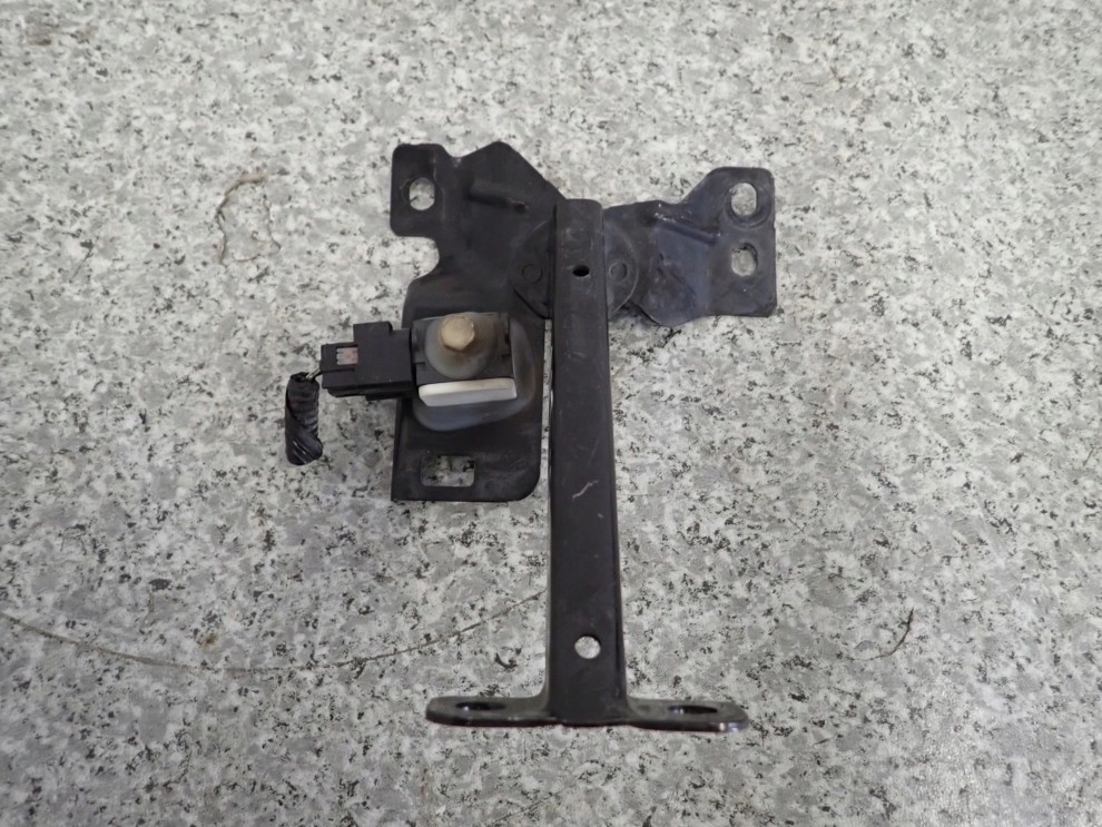 MAZDA3 MAZDA 3 BK 03-07- WSPORNIK ZAMKA MASKI CZUJNIK UDERZENIOWY 1/5