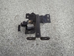 MAZDA3 MAZDA 3 BK 03-07- WSPORNIK ZAMKA MASKI CZUJNIK UDERZENIOWY 2/5 MINIATURA