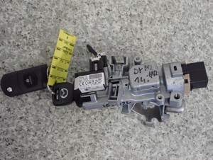 MAZDA 2 II DY KOMPUTER STACYJKA ZEGARY ZESTAW 6S61-12A650-GD 4/6 MINIATURA