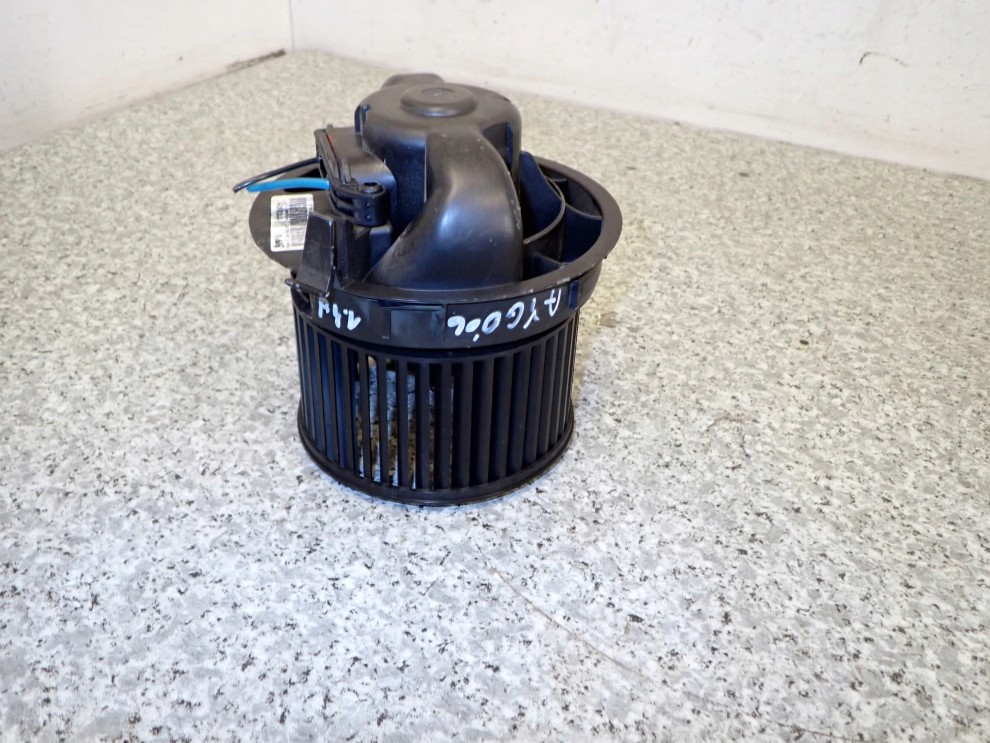 TOYOTA AYGO 05-12 WENTYLATOR NAGRZEWNICY DMUCHAWA 1/7