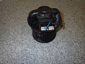 TOYOTA AYGO 05-12 WENTYLATOR NAGRZEWNICY DMUCHAWA 3/7 MINIATURA