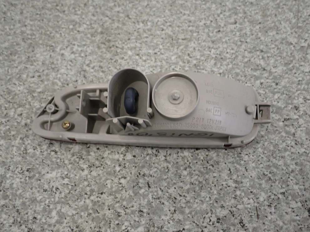 SUZUKI IGNIS 00-03 LAMPA PRZECIWMGIELNA TYLNA PRAWA BLENDA 3/5