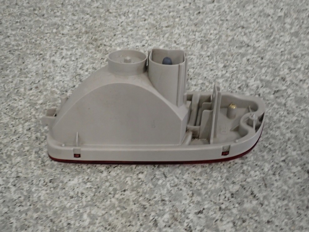 SUZUKI IGNIS 00-03 LAMPA PRZECIWMGIELNA TYLNA PRAWA BLENDA 4/5