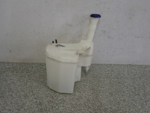 TOYOTA AYGO 05-12 ZBIORNICZEK SPRYSKIWACZY POMPKI