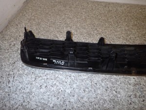 KIA SOUL I 09-11 ATRAPA ZDERZAKA PRZEDNIEGO 5/7 MINIATURA