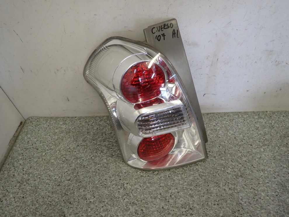 TOYOTA COROLLA VERSO 07- LAMPA TYLNA LEWA LIFT 4/7