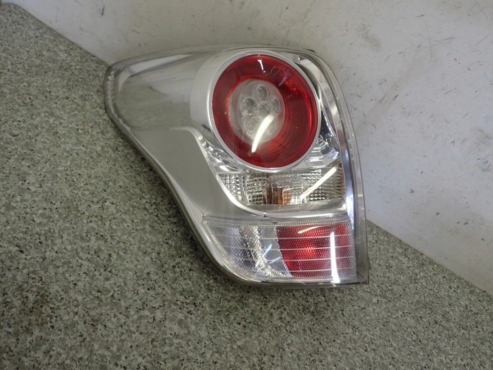 TOYOTA VERSO 09-13 LAMPA TYLNA LEWA 1/11