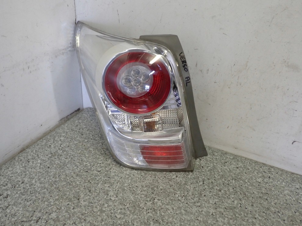 TOYOTA VERSO 09-13 LAMPA TYLNA LEWA 3/11