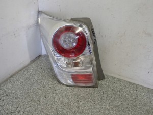 TOYOTA VERSO 09-13 LAMPA TYLNA LEWA 3/11 MINIATURA