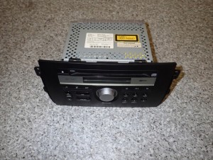 SUZUKI SX4 06-13 RADIO FABRYCZNE 3/6 MINIATURA