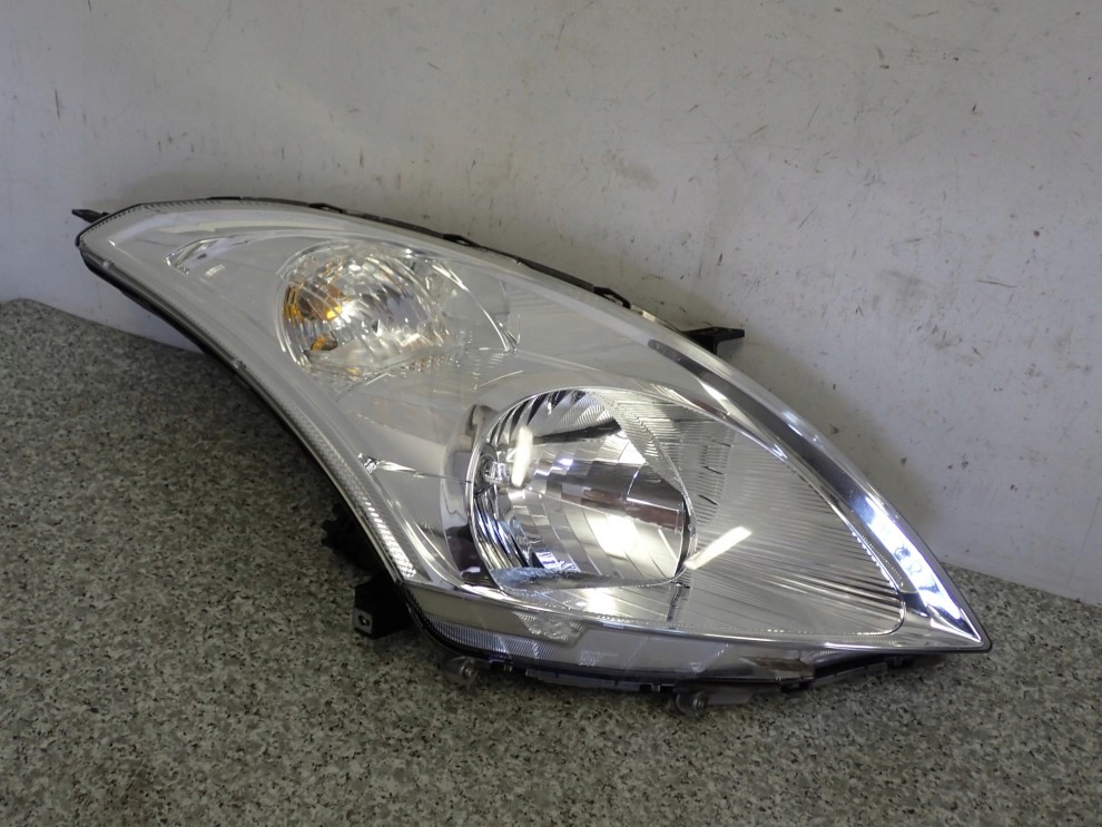 SUZUKI SWIFT MK7 10-16 REFLEKTOR PRZEDNI PRAWY LAMPA PRZÓD EUROPA 1/6