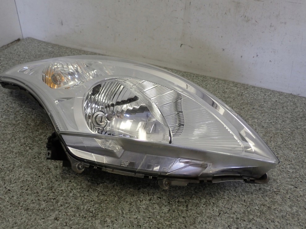 SUZUKI SWIFT MK7 10-16 REFLEKTOR PRZEDNI PRAWY LAMPA PRZÓD EUROPA 2/6