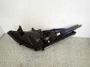 SUZUKI SWIFT MK7 10-16 REFLEKTOR PRZEDNI PRAWY LAMPA PRZÓD EUROPA 5/6 MINIATURA