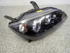MAZDA2 MAZDA 2 05-07 LAMPA PRZEDNIA PRAWA REFLEKTOR 4/11 MINIATURA