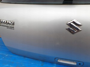 SUZUKI SWIFT MK6 04-09 KLAPA BAGAŻNIKA SZYBA TYLNA ZCC 10/12 MINIATURA