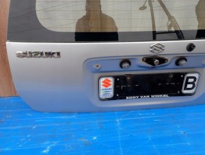 SUZUKI IGNIS 00-03 KLAPA BAGAŻNIKA SZYBA TYLNA Z2S 7/9 MINIATURA