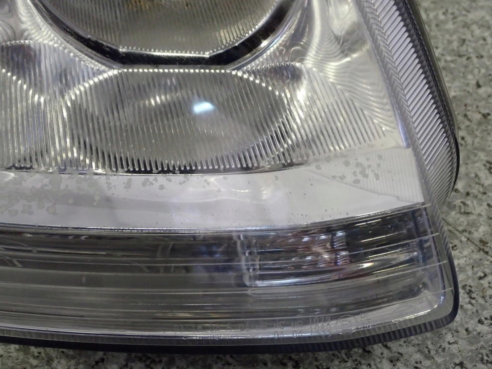 NISSAN ALMERA TINO 03-06 REFLEKTOR PRZEDNI PRAWA LAMPA PRZÓD 3/9