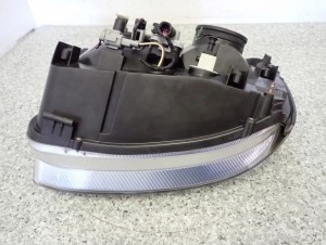 NISSAN ALMERA TINO 03-06 REFLEKTOR PRZEDNI PRAWA LAMPA PRZÓD 8/9 MINIATURA