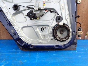 KIA CARENS III 06-11 DRZWI TYLNE LEWE K5 12/13 MINIATURA